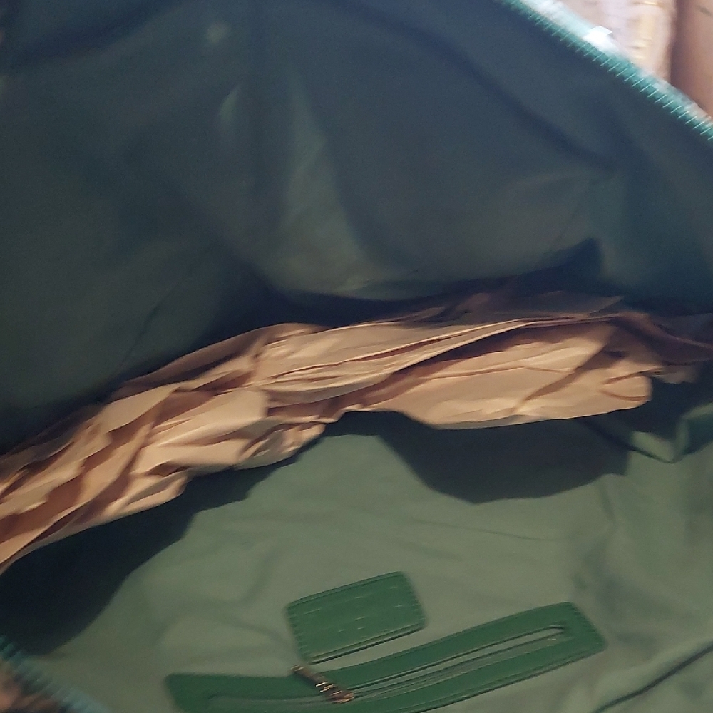 Green Quilted Tote Bag - Picture 6 of 11